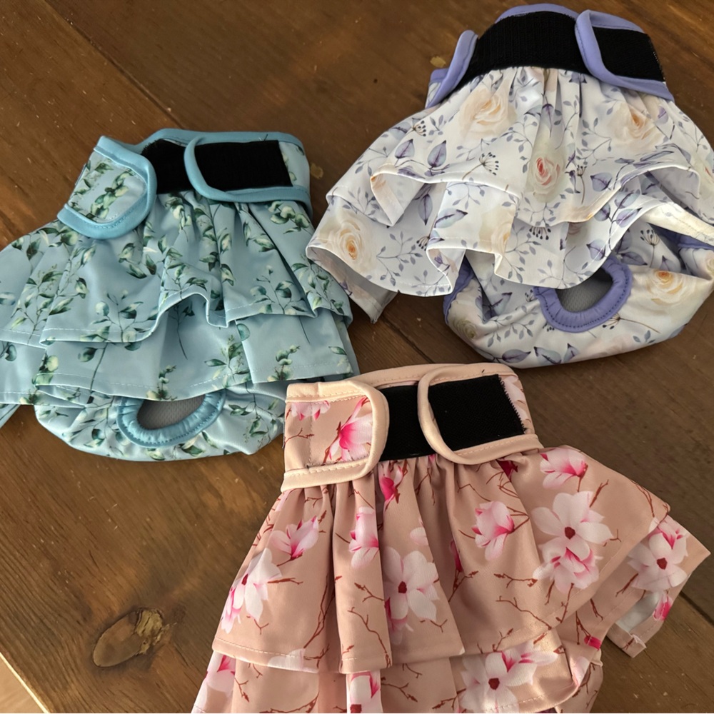 NWOT Leekalos Reusable & Washable Female Dog Diapers